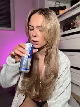 HotBella- online show from April 5, 3:19 pm