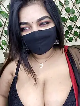 Snapshot of Bold-Cat chatting on November 18, 4:54 pm Bold-Cat online show from November 18, 4:54 pm