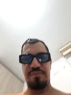 john8013 online show from April 23, 2:18 am