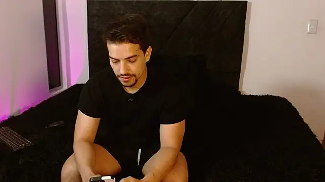 Snapshot of Ian_Daviz chatting on July 9, 10:09 pm Ian Daviz online show from July 9, 10:09 pm