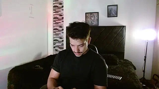 Ian Daviz online show from March 23, 1:22 pm