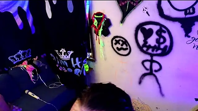 Snapshot of KRYZTALYNXXX chatting on February 26, 10:26 pm KRYZTALYNXXX online show from February 26, 10:26 pm
