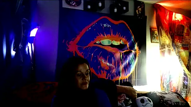 Snapshot of KRYZTALYNXXX chatting on February 19, 10:42 pm KRYZTALYNXXX online show from February 19, 10:42 pm