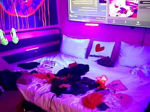 KRYZTALYNXXX online show from April 4, 5:08 pm