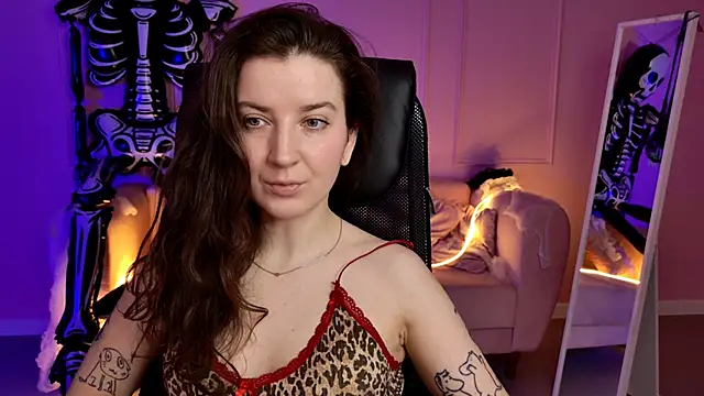 Snapshot of JackieByrd chatting on October 23, 1:21 pm JackieByrd online show from October 23, 1:21 pm