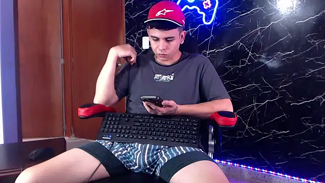 Snapshot of maty_hardx chatting on January 9, 4:49 pm maty hardx online show from January 9, 4:49 pm