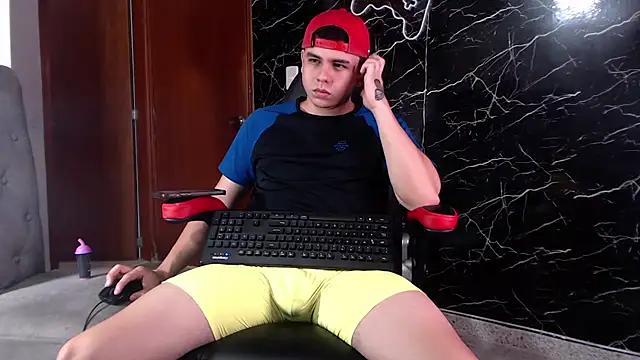 Snapshot of maty_hardx chatting on March 20, 7:04 pm maty hardx online show from March 20, 7:04 pm