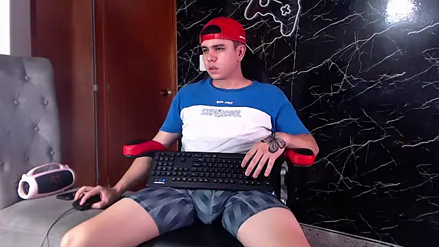 Snapshot of maty_hardx chatting on March 3, 6:56 pm maty hardx online show from March 3, 6:56 pm