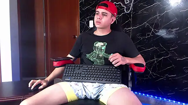 Snapshot of maty_hardx chatting on January 16, 2:30 pm maty hardx online show from January 16, 2:30 pm