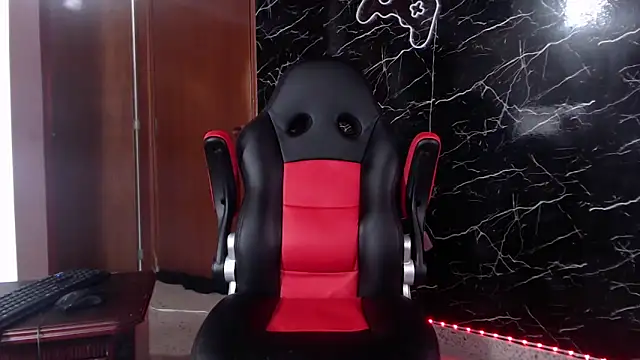 Snapshot of maty_hardx chatting on February 3, 9:19 am maty hardx online show from February 3, 9:19 am