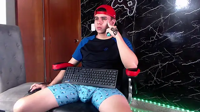 Snapshot of maty_hardx chatting on March 5, 6:34 pm maty hardx online show from March 5, 6:34 pm