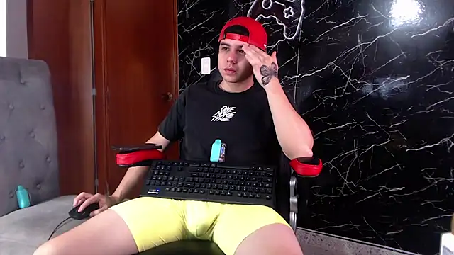 Snapshot of maty_hardx chatting on March 11, 1:45 pm maty hardx online show from March 11, 1:45 pm