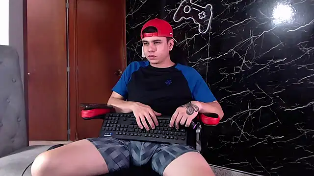 Snapshot of maty_hardx chatting on March 12, 7:36 pm maty hardx online show from March 12, 7:36 pm