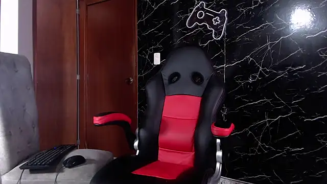 Snapshot of maty_hardx chatting on March 19, 2:13 pm maty hardx online show from March 19, 2:13 pm