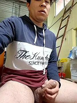 Snapshot of strokvic chatting on January 13, 10:57 pm strokvic online show from January 13, 10:57 pm