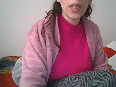 Snapshot of hairygirl80 chatting on January 27, 11:32 am hairygirl80 online show from January 27, 11:32 am