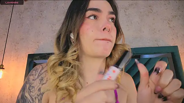 Snapshot of Lucy_Vega chatting on October 3, 4:25 am Lucy Vega online show from October 3, 4:25 am