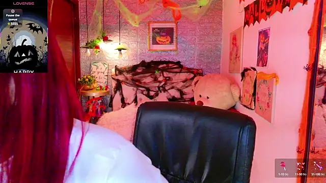 meghan nill online show from October 8, 2:46 am