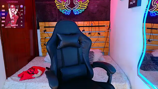 meghan nill online show from April 10, 3:02 am