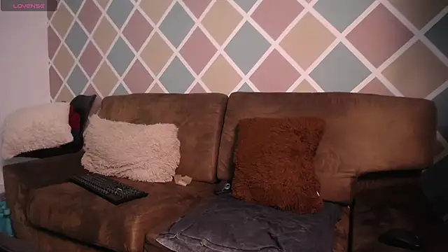 Snapshot of Poison_luna chatting on October 28, 4:06 pm Poison luna online show from October 28, 4:06 pm