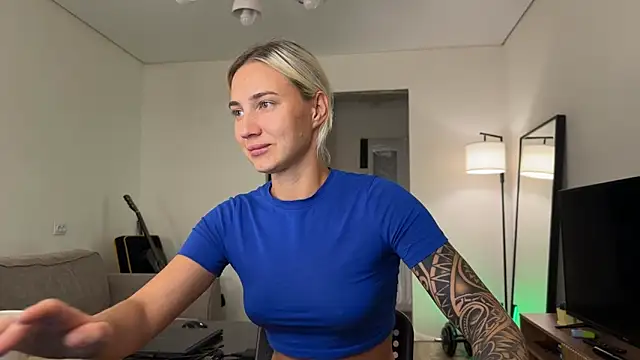 AnneBall online show from October 29, 3:11 pm