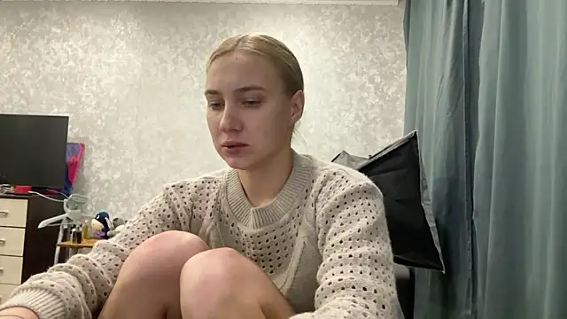 Snapshot of AnneBall chatting on January 7, 1:46 pm AnneBall online show from January 7, 1:46 pm