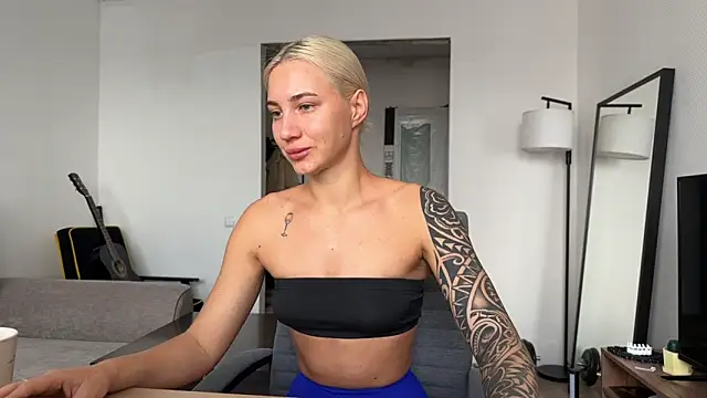 AnneBall online show from November 20, 8:26 am