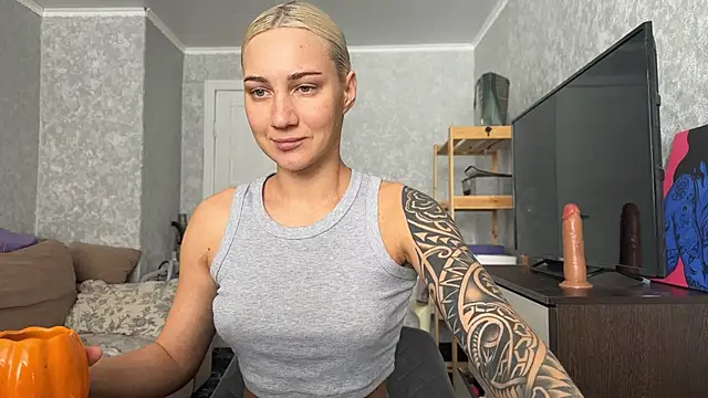 AnneBall online show from February 12, 9:09 am