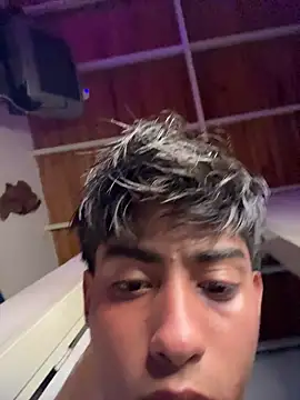 Mauuu18 online show from May 17, 8:53 pm