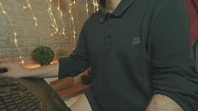 alex-volo online show from December 20, 8:28 am