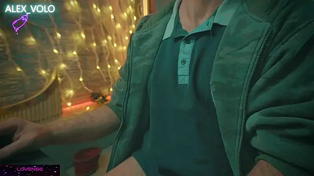 alex-volo online show from December 22, 2:28 am