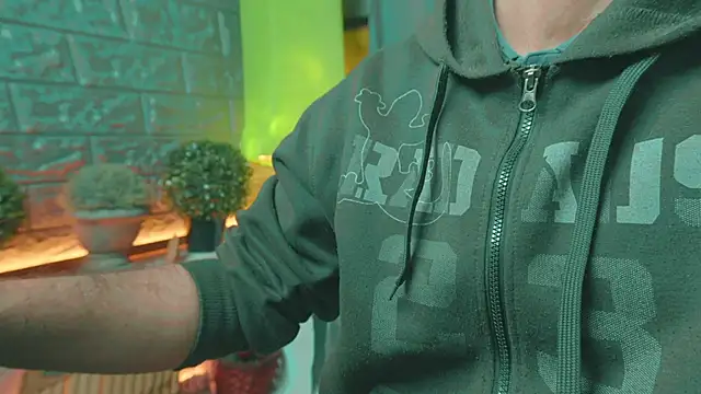 alex-volo online show from March 18, 7:01 am