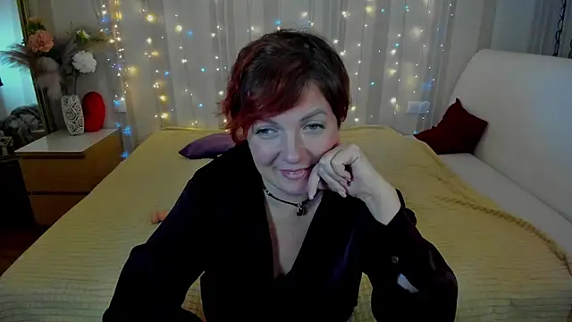 Snapshot of Katherine_Fox chatting on March 13, 12:02 pm Katherine Fox online show from March 13, 12:02 pm