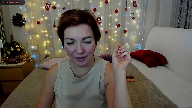 Snapshot of Katherine_Fox chatting on December 18, 10:19 am Katherine Fox online show from December 18, 10:19 am