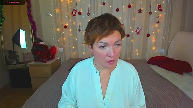 Snapshot of Katherine_Fox chatting on January 6, 7:52 am Katherine Fox online show from January 6, 7:52 am