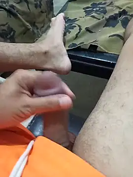 manuelmen211 online show from November 9, 2:37 am