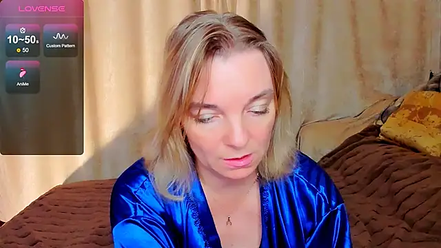 Regina  blue online show from October 3, 5:58 pm