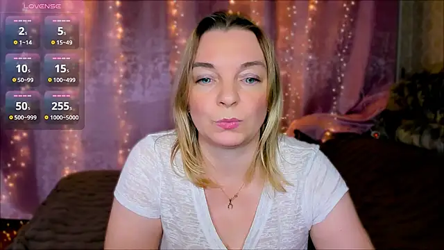 Regina  blue online show from January 14, 7:32 pm