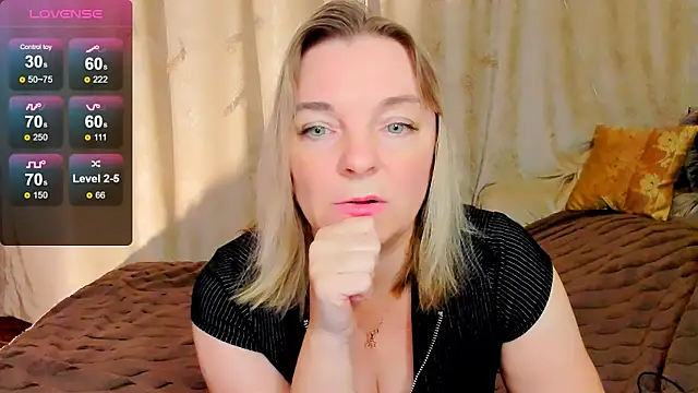 Regina  blue online show from October 18, 4:53 pm