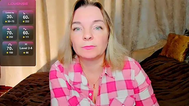 Regina  blue online show from October 5, 5:47 pm