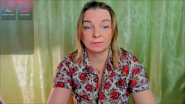 Regina  blue online show from March 16, 11:37 pm