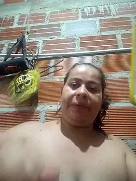 Snapshot of 06_aimar chatting on November 6, 12:47 am 06 aimar online show from November 6, 12:47 am