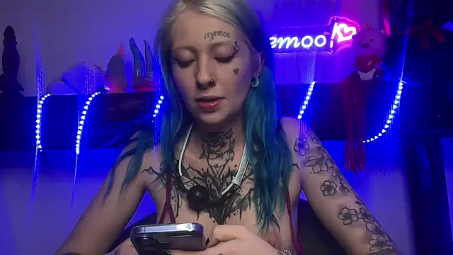 Snapshot of coyemoo chatting on March 20, 3:14 pm coyemoo online show from March 20, 3:14 pm