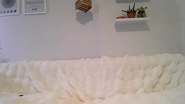 Snapshot of badblondebunny chatting on July 15, 12:50 am badblondebunny online show from July 15, 12:50 am