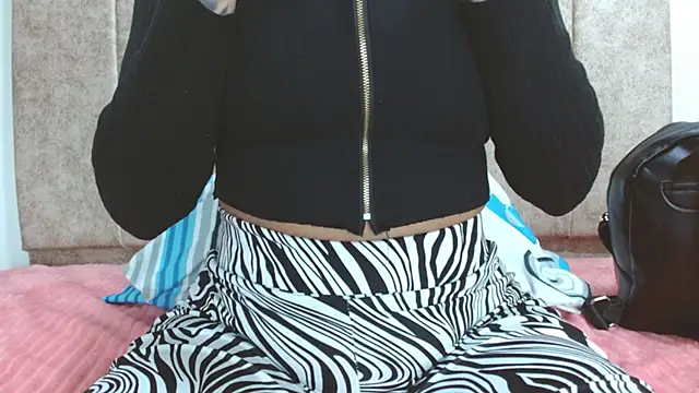 Dirty Innocent online show from February 8, 1:22 am