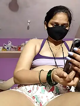 Snapshot of Kashish_18 chatting on July 15, 7:21 pm Kashish 18 online show from July 15, 7:21 pm