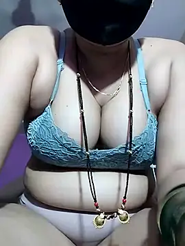 Snapshot of Kashish_18 chatting on July 18, 7:33 pm Kashish 18 online show from July 18, 7:33 pm