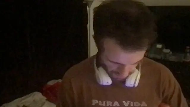 Snapshot of SpunCandy chatting on September 15, 1:39 am SpunCandy online show from September 15, 1:39 am