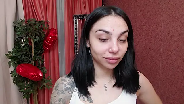 MissJuliax online show from February 17, 8:33 am