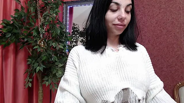 MissJuliax online show from December 15, 8:09 am